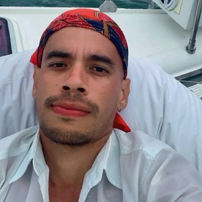 JCastilloBernal's profile picture. Ingeniero Biomédico | Los Santos | Amante de la Naturaleza y del Gin Tonic | XI-XI-MCMXC | Blue • Scorpio 🦂