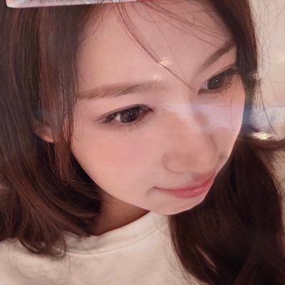 sanatozaki_gf's profile picture. mainly for #사나 , isfp - district 4 🎧 🏹