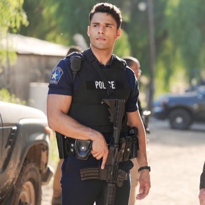 CarlosReyesATX's profile picture. Carlos Reyes | APD Detective Husband to @AStrandOfTK 💍 Single-ship only. 18+ RP |Protective. Loyal. Taken.