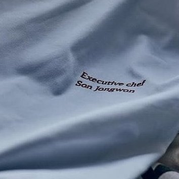 shitlife_0729's profile picture. 냉부봐요 흑요봐요 요리사봐요 얼굴봐요 손종원봐요 
안보는게 뭐지