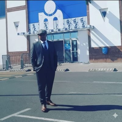 Geekkech's profile picture. 🌍  Informaticien du moyen âge 🖥️ & Blogueur 📝 | Passionné de tout ce qui est geek & tech 💡 | un peu de politique, finance & beaucoup de patriotisme 🇲🇦