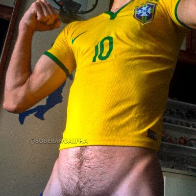 CaralhoSoberano's profile picture. 20y | Teu filho punheteiro (Gooner) brancão da rola gigante, viciado em foder plástico e pensar em incesto. 

Findom: @SoberanoAlpha