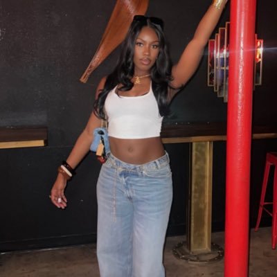 cece____'s profile picture. Just a girl ★ LLG23 ♡