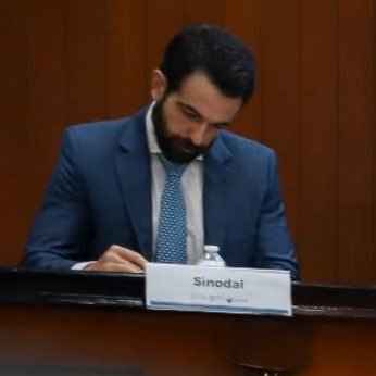 RobertoRBravo's profile picture. Abogado postulante en materia penal.