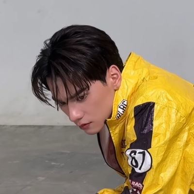 imgxxdboy's profile picture. ถ้าชีวิตคือภาพยนตร์เรื่องหนึ่ง คุณสองคนคือส่วนที่ดีที่สุด 
@harit_keng @nampingnapat
🦆🐰  . ลูกชายคนเล็กของหม่ามิ๊ @Auautnp 🤍🫶