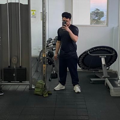 JuanCardon29757's profile picture. 