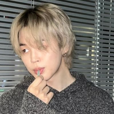 xiowithluvv's profile picture. aléjense de mis omegas (jimin y jisung)