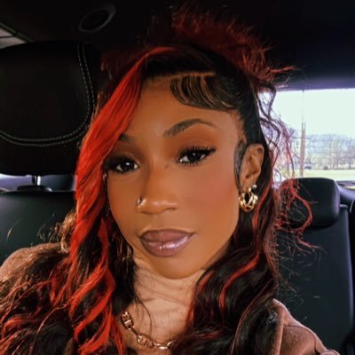 ogteeb's profile picture. 