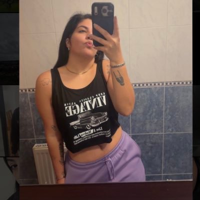 NenaDcD's profile picture. 🇾🇪.🌟🌟🌟🌟🌟🌟🌟🌟🌟🌟🏆🇾🇪