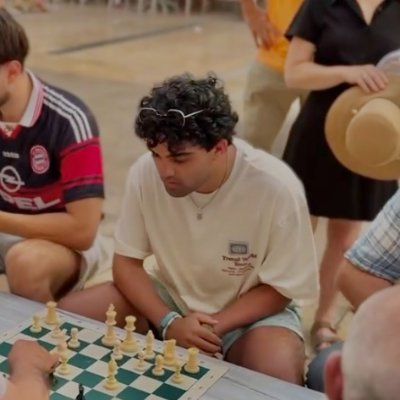 shxshidev's profile picture. 8teen | AI @Deloitte (prev. @StateFarm)