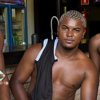 Filho de um pai eterno 🦁🙏🏾                                        

 https://t.co/o6H2WvVNyA