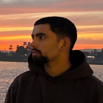 roshanp's profile picture. 20 | Growth marketing for software companies | clients: @instantlyai @listkitio @txtcart @floatapp