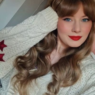 Rebecca_Smile's profile picture. oh you shake it up baby.