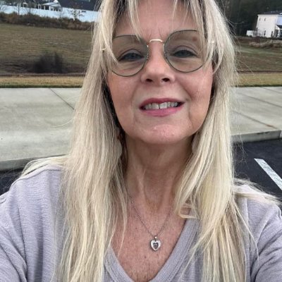 DarkoLovel87445's profile picture. 