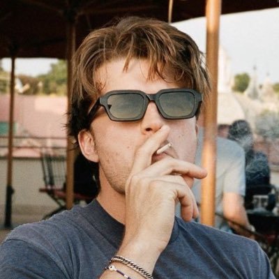 chairultunjang's profile picture. Dead dove: do not eat.