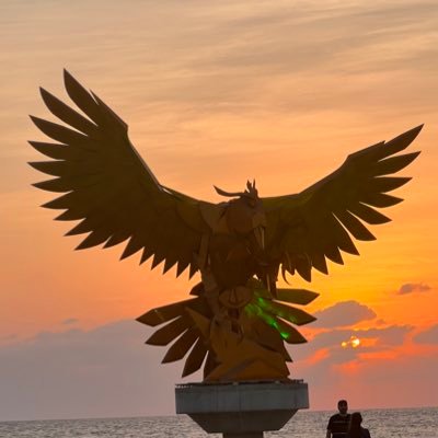 yousif_jr's profile picture. كلـما أدبني الدهـر ... أراني نقص عقلي وإذا ما أزددت علما ... زادني علما بجهلي الشافعي