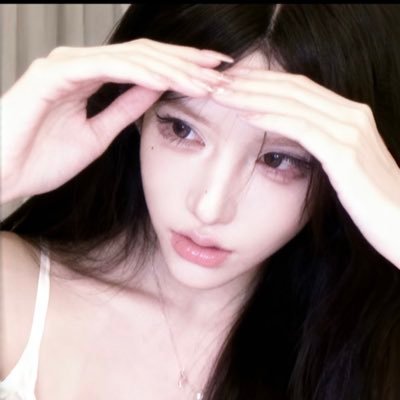 hhhhoommmm's profile picture. 07年sw/G罩/4i/1i/🚪99