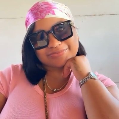 _succulent's profile picture. may the flowers remind you why the rain was necessary ✨ 📍Bahamas🇧🇸