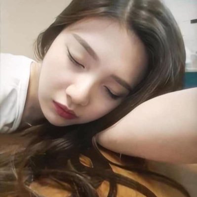 kuriiichoco's profile picture. 