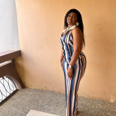 MariamaFOUTOU's profile picture. ✨ Motivation pour femmes courageuses  👩‍👧 Mères célibataires & femmes actives 💼 Travail, force et espoir 🌱 Un pas chaque jour — Mariama