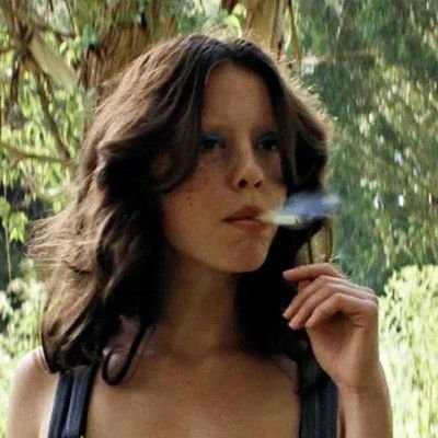 8Mikasa1's profile picture. می‌اندیشم شاید خواب دیده‌ام