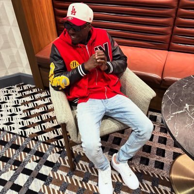 J24YKYM's profile picture. Dreaming isn’t enough you gotta chase that shit.