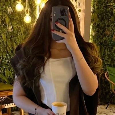 Qeen01111's profile picture. 