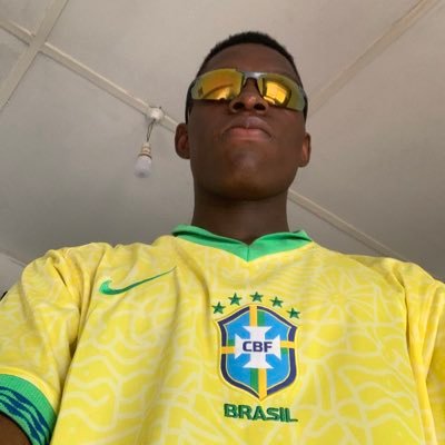 osastalks0's profile picture. “Just me | Talking football | banter | memes & life”⚽️❤️