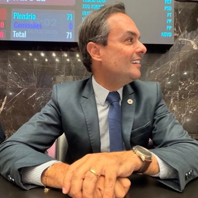 rafaelmartinstv's profile picture. Cidadão de Minas. Jornalista. Repórter de tv. Papai do Vicente. Marido da Carol. Deputado Estadual por Minas. Conselheiro do América Futebol Clube