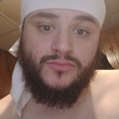 davidbeingbored's profile picture. 🔌