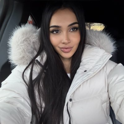 ESHAXJAVED's profile picture. unserious