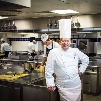 JohnWillia52041's profile picture. 