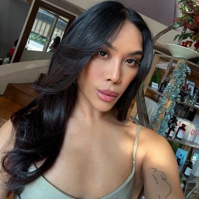 Nics243013's profile picture. Kung kaya nila edi ipagawa mo sa kanila 🥰🥰