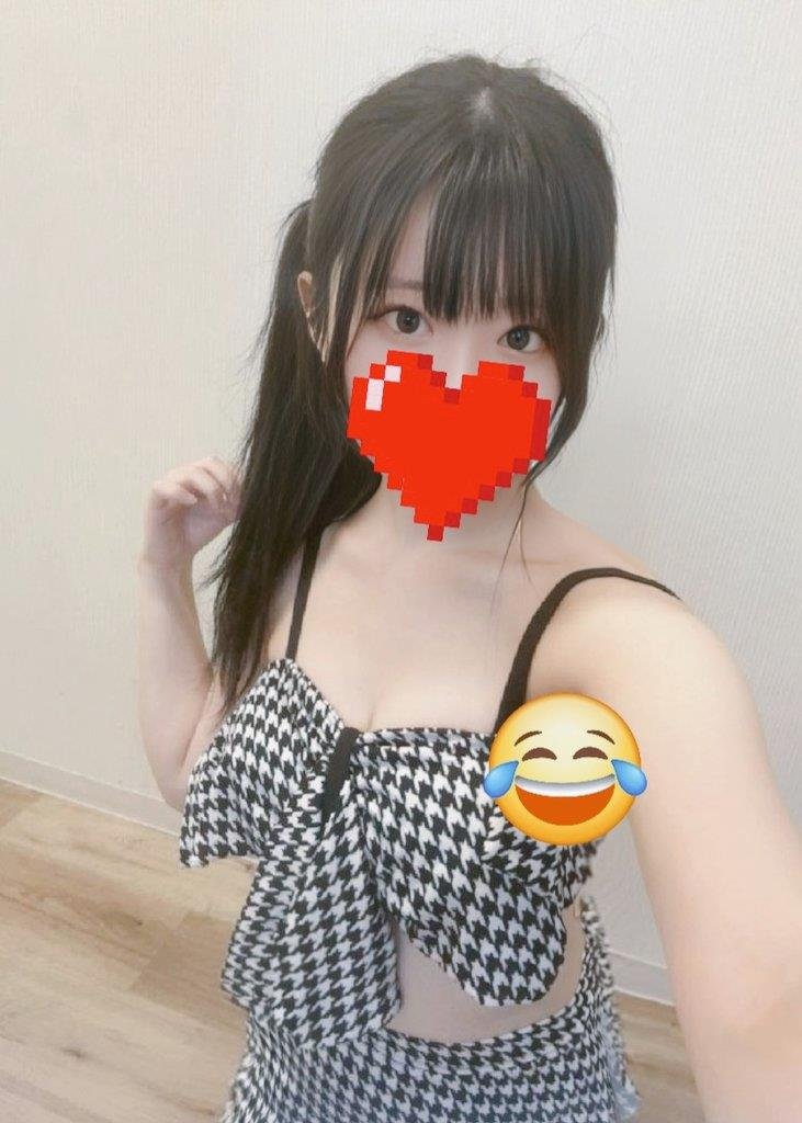 Vickyku10681131's profile picture. しがないOLのうらあか🐶/バレませんように🙏