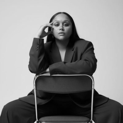 ShaBuckets_'s profile picture. Coach // Photographer IG @ marcellamedia 📸