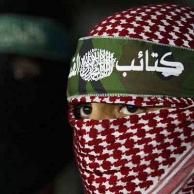 Wissam511594658's profile picture. « Celui qui cherche la vérité à travers les gens restera perdu dans la confusion. Connais plutôt la vérité, et tu reconnaîtras ses partisans. »
Al-Ghazali📜
