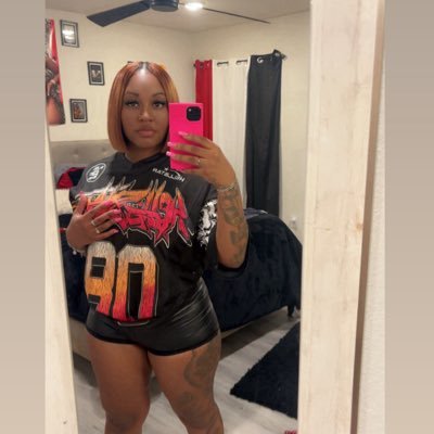 thickmesh's profile picture. a mother 🫶🏽 Scorpio ♏️  Texas notary 📝