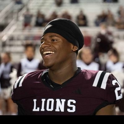 aaron_laza2027's profile picture. Class of 2027|DB|Matthew 19:26 ✞#grinding 5’9 | 173lbs | 11.2 FAT|4.52Laser  aaronlaza214@gmail.com