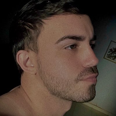 onlytyh's profile picture. 