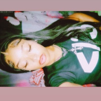 MIAszn's profile picture. u wouldn't get it. #1ofThem1s