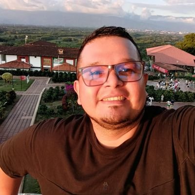 AlejandroCotac1's profile picture. Biólogo con énfasis en biorrecursos y Magister en Tecnologías digitales aplicadas a la educación. Caquetá