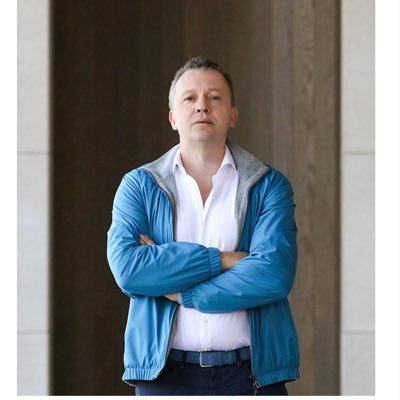 iplaytowin88's profile picture. 🔺