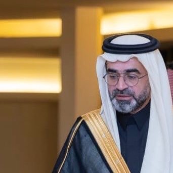 AbdullaAlhalwah's profile picture. تلميذ في مدرسه الحياة أب لابراهيم وفيصل (نتعلم كل يوم درس ). سناب شات : abdullah2951397 #الناس_للناس https://t.co/5QdYySRYBE