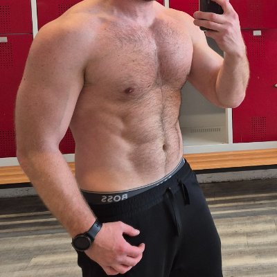 gymbrojones's profile picture. DM for more