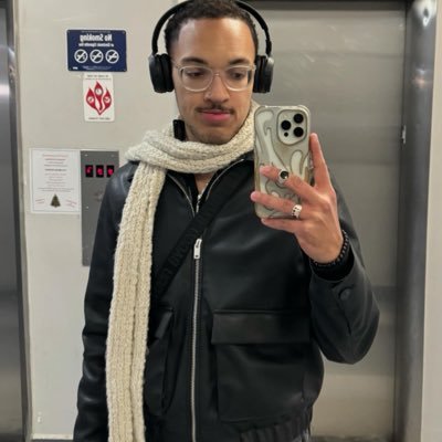 l20something's profile picture. | fruity pebbles w/o the pebbles |