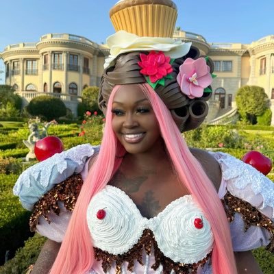 celeblovecupcke's profile picture. Paul, NY 🇺🇸 HEAD SLURPER 🫡 My Queen @cupcakke_rapper follows. @Celebslovecupcakke on Instagram 🩷💦🧁🎵✍️ Nicki & Cupcakke