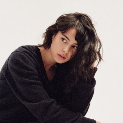 lottiepresinhas's profile picture. Se eu não puder ser melhor do que eles, então vou ser muito pior.