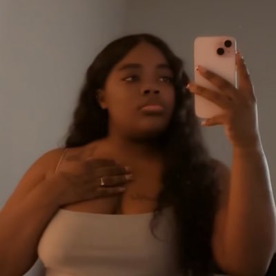 laeelaeeee's profile picture. 12/23♑️💋