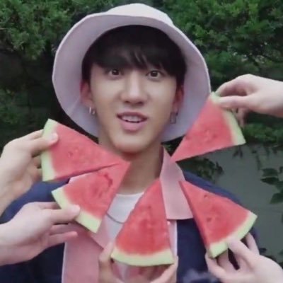 imoddinaryy's profile picture. i love binnie sm it’s not even funny + saw skz live 🇵🇪 ★