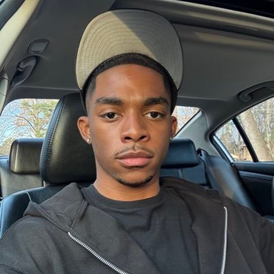 yklilp's profile picture. @phill2k_